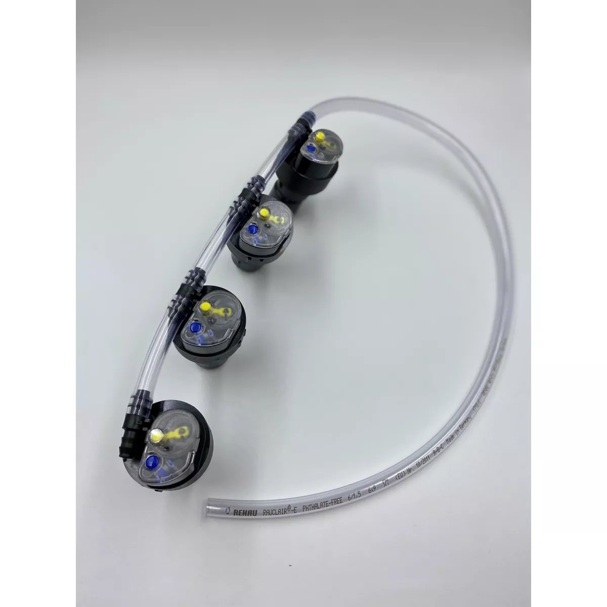 KIT DE REMPLISSAGE CENTRALISE DCB 8V POUR 1 BATTERIE YUASA DCB 8V KIT DE REMPLISSAGE CENTRALISE DCB 8V POUR 1 BATTERIE YUASA DCB 8V – Image 1